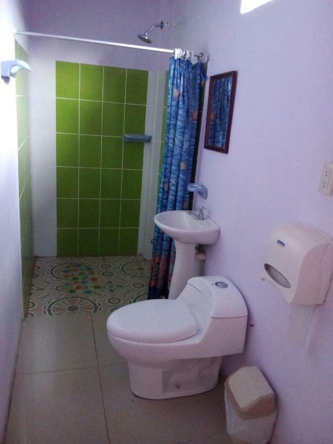 Cabinas El Muellecito Tortuguero Buitenkant foto